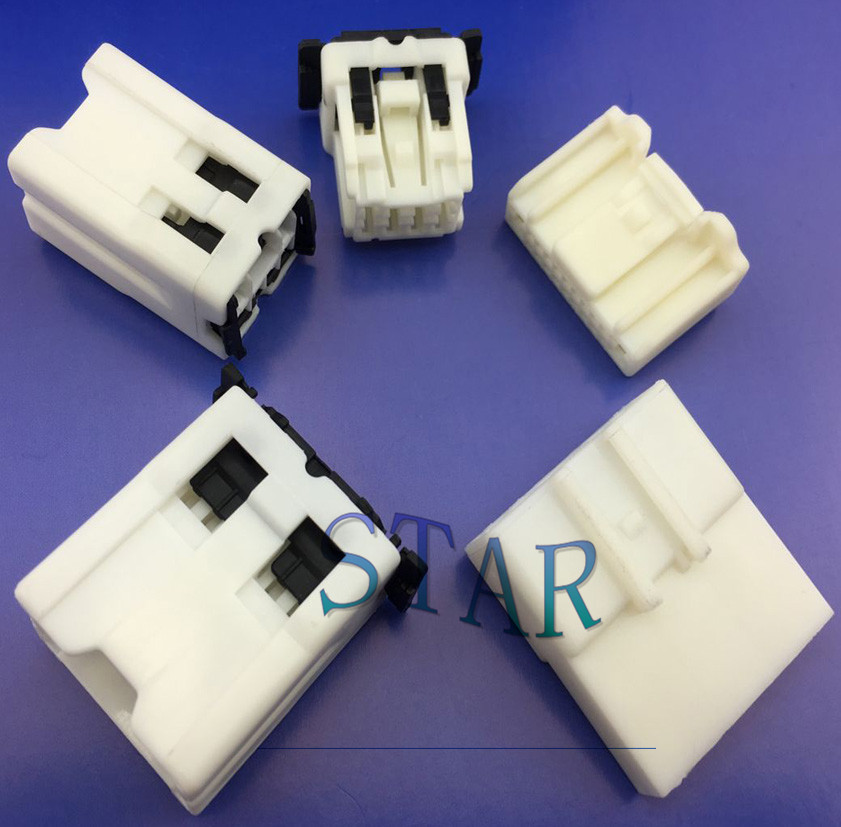 Nissan 3 Pin Male Radio GPS Connector 