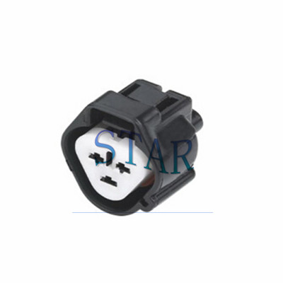 Sumitomo female automotive connector STY7038A-2.2-21